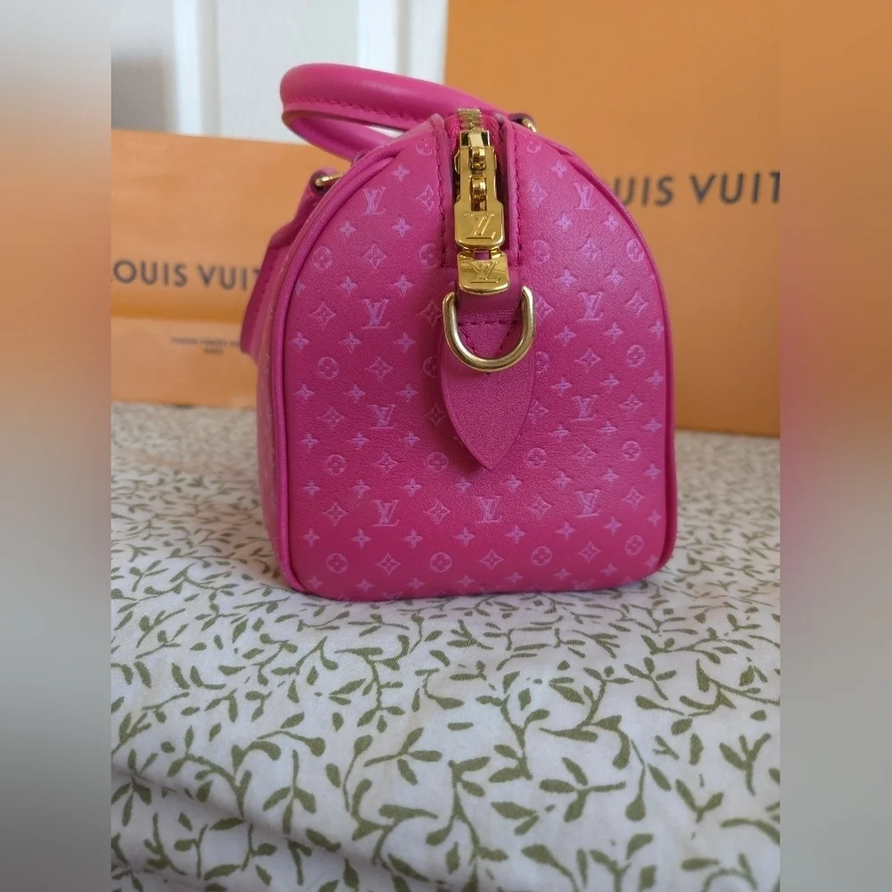 Louis Vuitton Speedy Bandoulière 20 Nanogram Hot Pink Calf Leather Bag